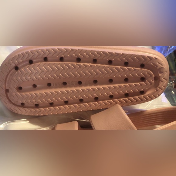 BEACH SLIDES by J/SLIDES Womens Size 7 Pink Synthetic New - Picture 5 of 8